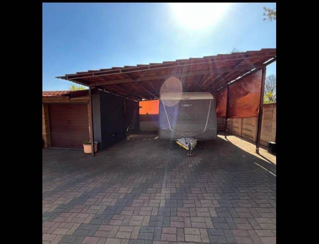4 BEDROOM HOUSE FOR SALE IN VAAL PARK EXT 1